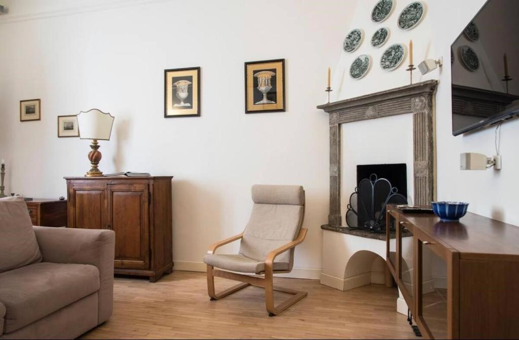 Joivy Classic Flat Near Basilica Di Sant'ambrogio * Milán